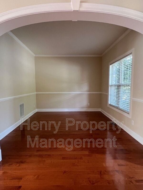 Foto del edificio - 1905 Old London Way