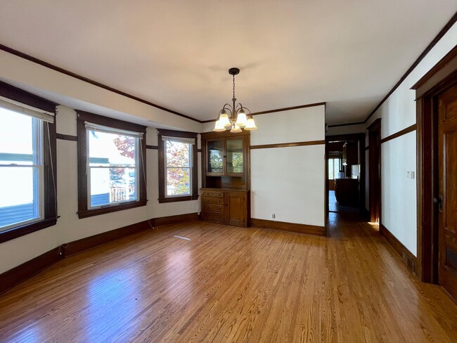 dining room toward kitchen - 72 Belmont St