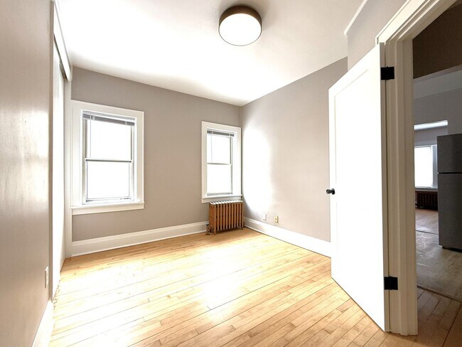 Foto del edificio - 1532 S 64th St