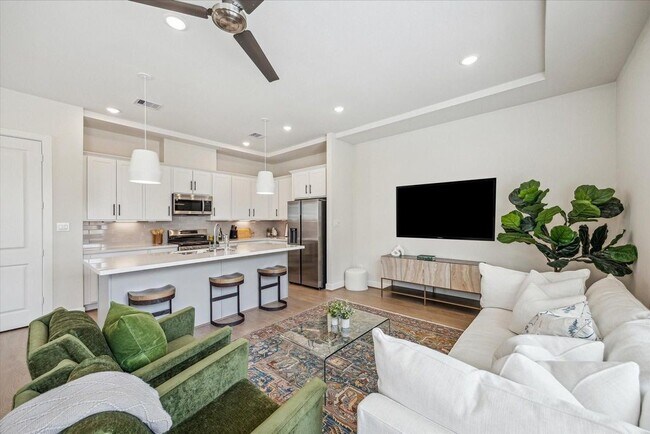 Building Photo - 1508 Colonial Gorge Dr