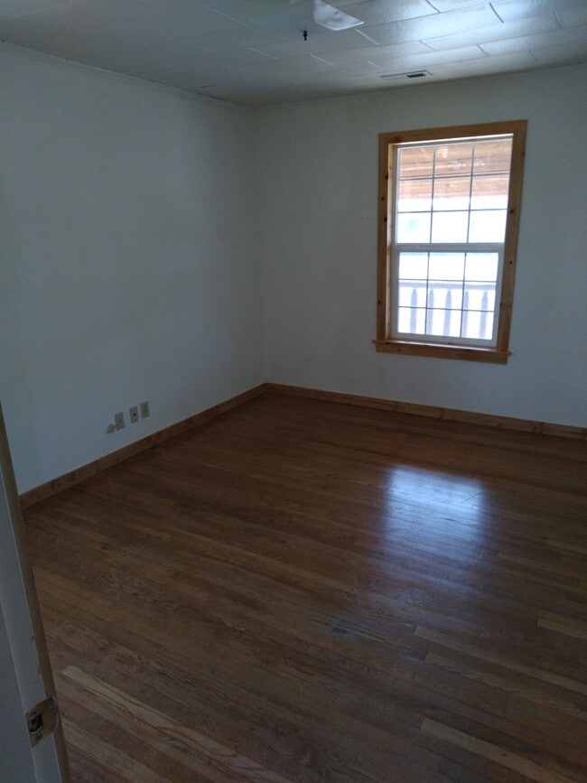 Bedroom - 1199 NE Ochoco Ave