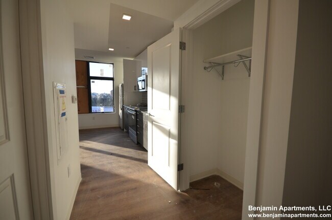 Foto del edificio - 89 Brighton Ave