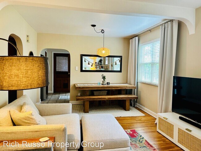 Foto del edificio - 2 br, 1 bath House - 864 Vernon Road