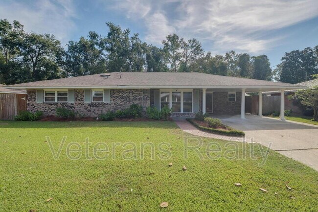 Foto del edificio - 621 S Forest Ave
