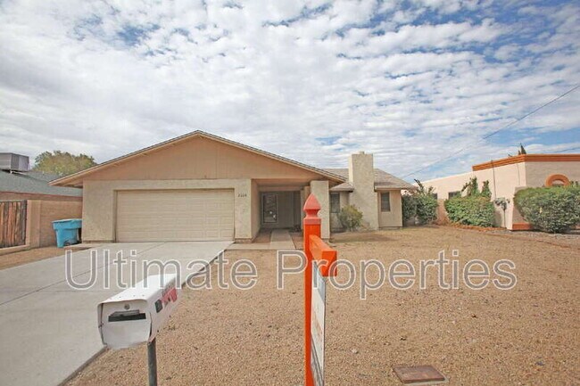 Foto del edificio - 2808 W Orangewood Ave