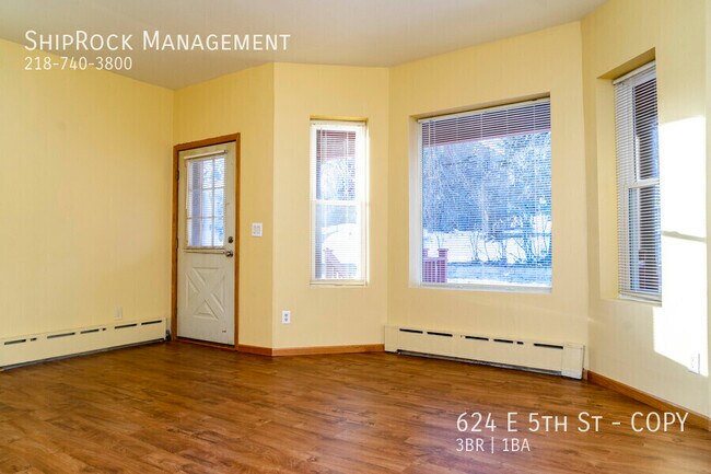 Foto del edificio - 624 E 5th St