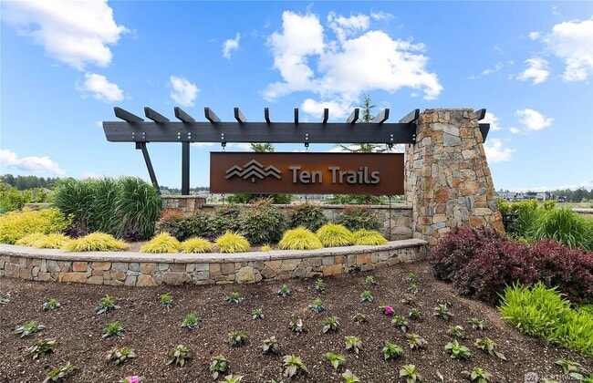 Building Photo - 32683 Park Butte Ln