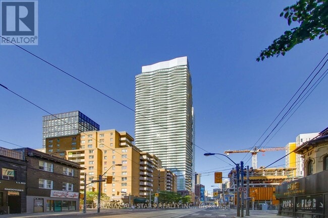 Building Photo - 100 Dalhousie St