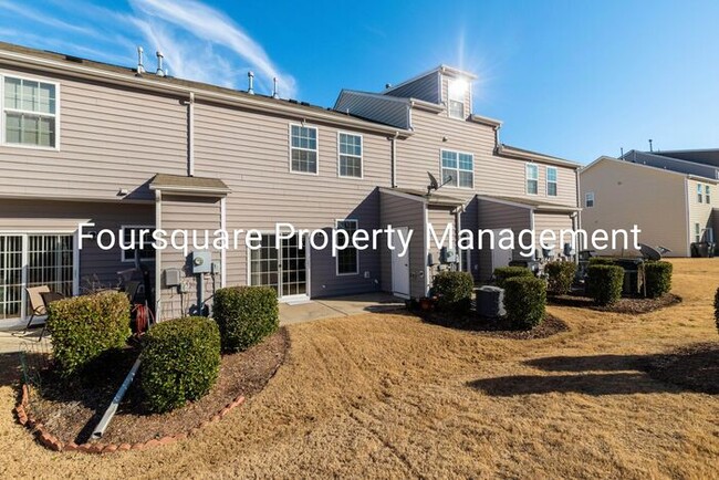 Building Photo - Townhome | Private Back Patio | Two Assign...