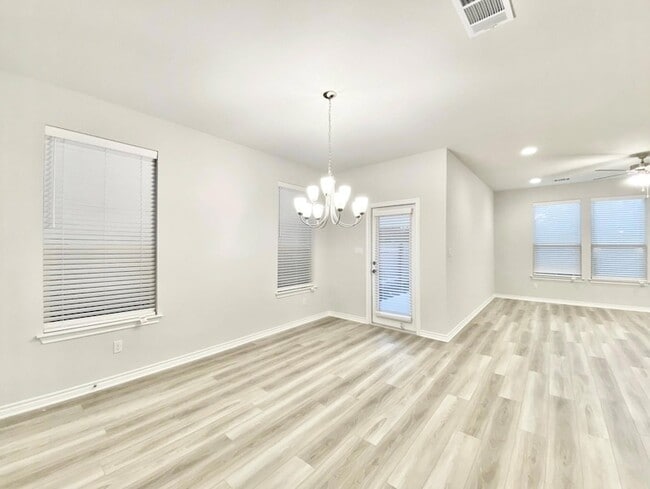 Foto del edificio - 1801 Turtle Bay Loop