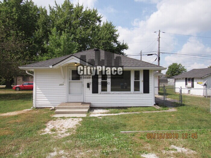 Primary Photo - 214 N Munsie St. Indpls, IN 46229
