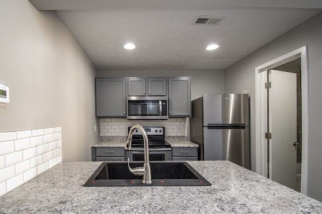 Foto del edificio - 2705 Leavenworth St