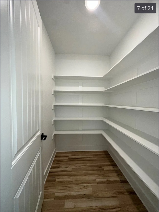 pantry - 118 Little John St