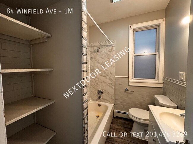 Foto del edificio - 84 Winfield Ave
