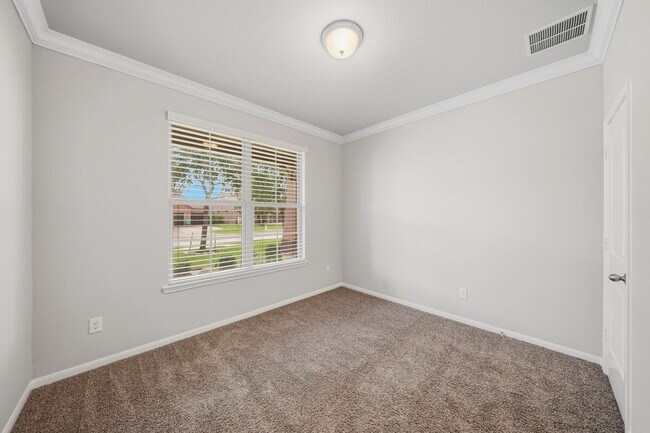 Building Photo - 223 Auburn Shores Ct