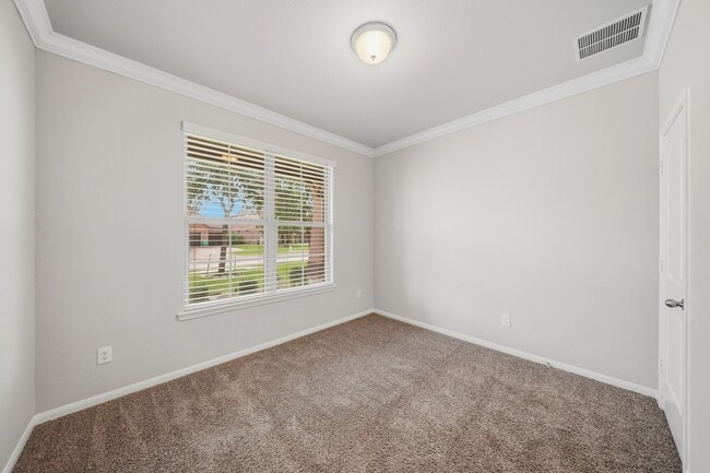 Foto del edificio - 223 Auburn Shores Ct