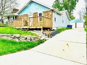 Building Photo - 1303 Burnham Ave