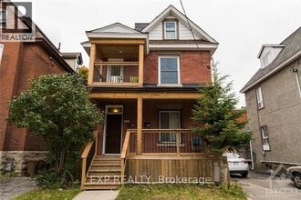 Building Photo - 268 Flora St