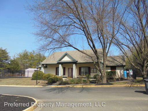 Building Photo - 408 Kings Crest Dr