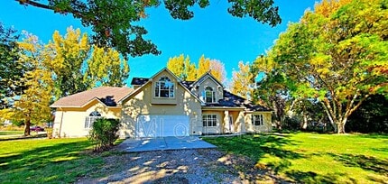 Building Photo - 85 S Linder Rd