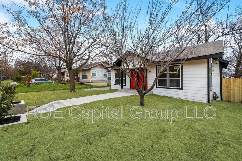 Photo - 5212 Parry Ave