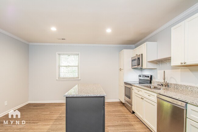 Foto del edificio - 2301 Charles St