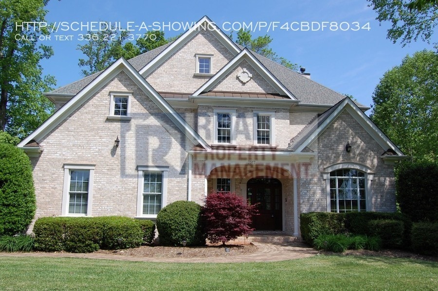 Primary Photo - Executive Home >5000SF in Henson Forest