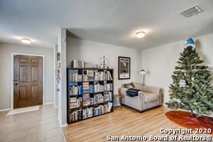 Foto del edificio - 10715 Noble Canyon