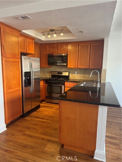Foto del edificio - 301 W Mountain View Ave