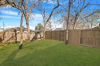 Building Photo - 4651 Mallow St