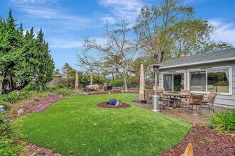 Building Photo - 5346 E Falls View Dr