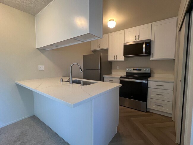 Beautiful 2 Bedroom 1 Bath Condo in South ... - Beautiful 2 Bedroom 1 Bath Condo in South ...