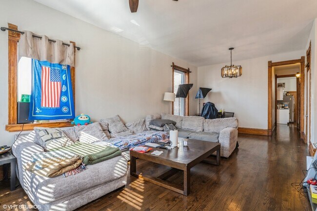 Foto del edificio - 1456 W Fletcher St