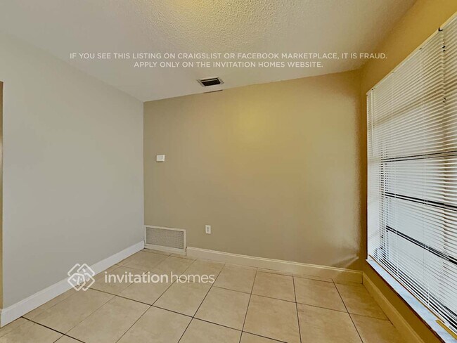 Foto del edificio - 7160 NW 21st St