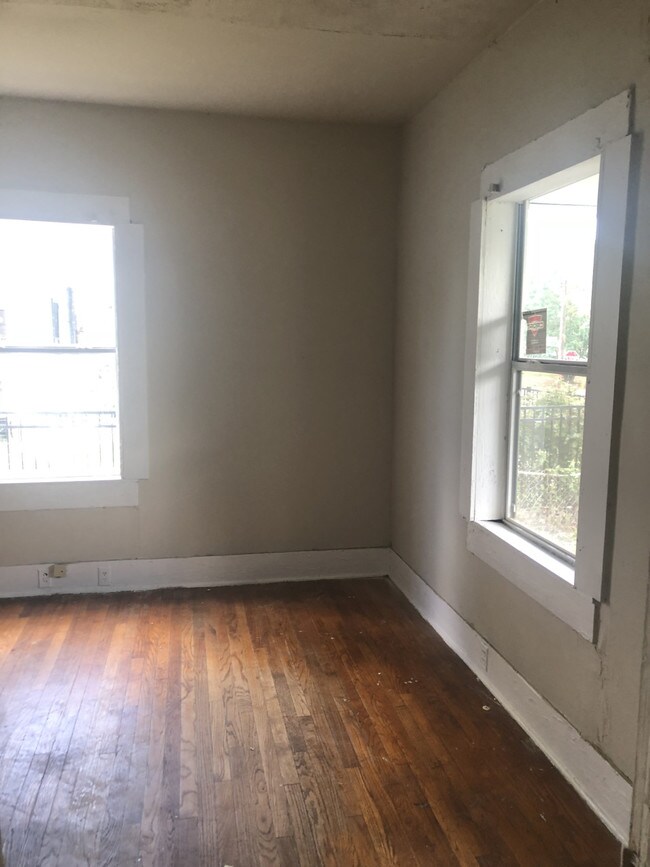 Foto del edificio - 2806 West Caperton Street, 71109