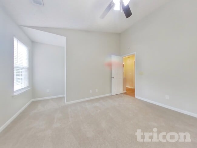 Building Photo - 218 Osmanthus Way