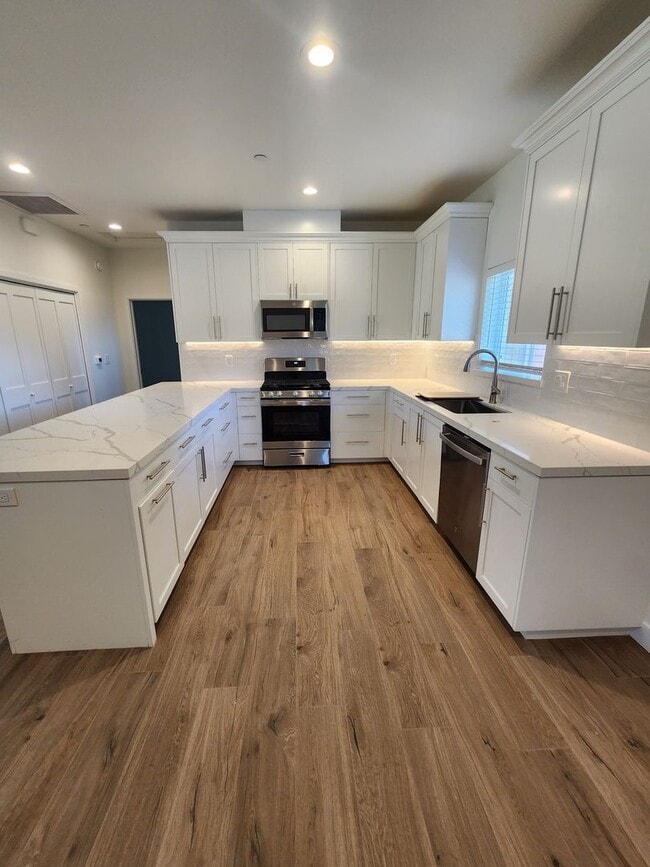 Building Photo - Gorgeous Brand New Home in Nipomo