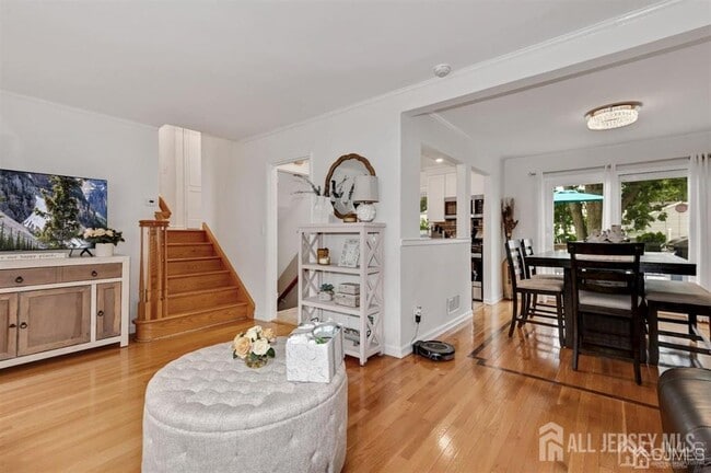 Building Photo - 617 Princeton Rd