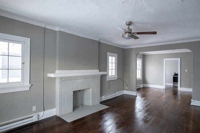 Foto del edificio - 501-503 W Norman