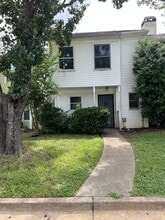 Building Photo - 2184 Wellington Cir