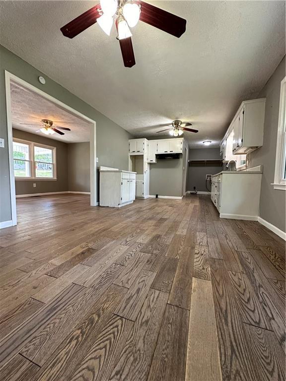 Building Photo - 132 Rosewood Dr