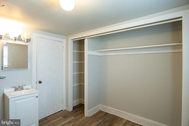 Foto del edificio - 1420 S Hicks St
