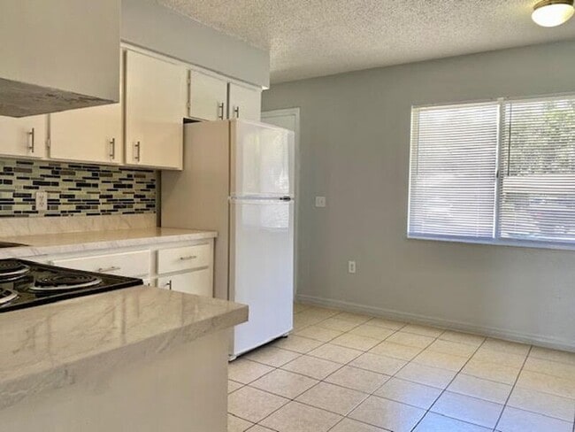 Building Photo - 4504 Ballentine Ct