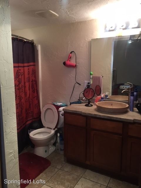 Primary Photo - 209 W McDaniel St