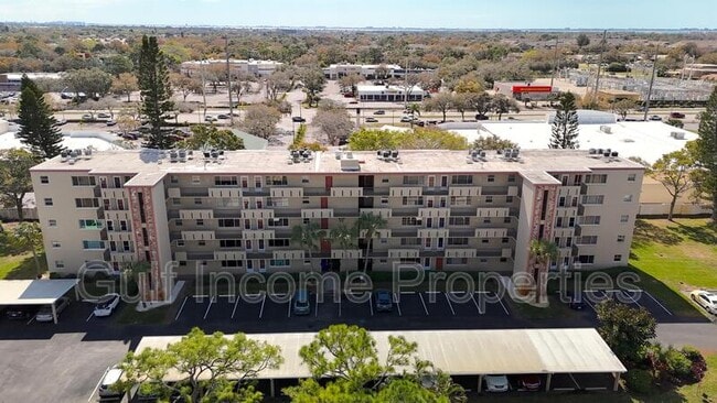 Building Photo - 4460 Ironwood Cir