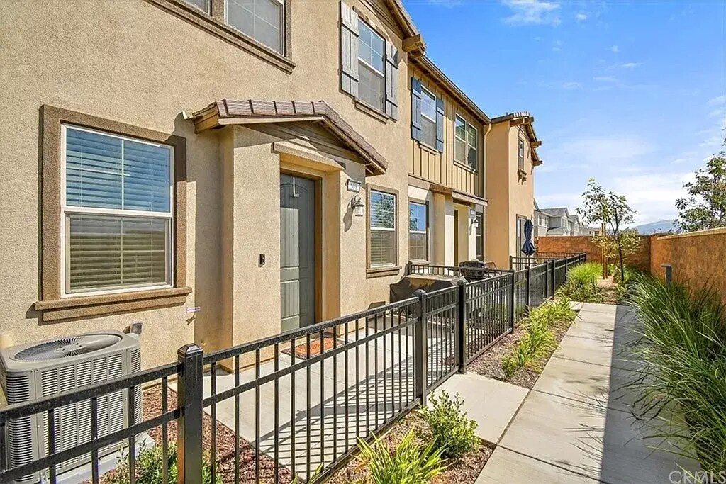 Primary Photo - 16502 Casa Grande Ave