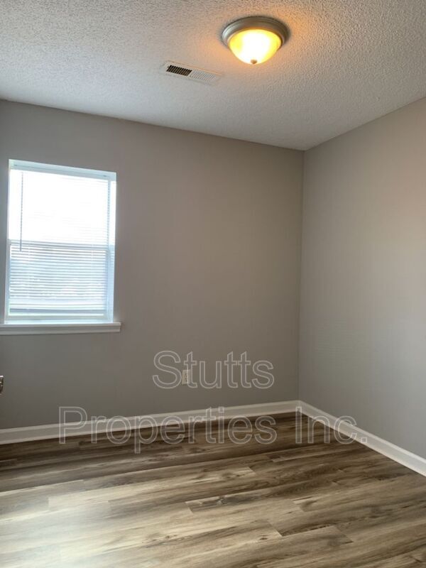 108 Watts Bar St Unit 4, Sheffield, AL 35660 Condo for Rent in