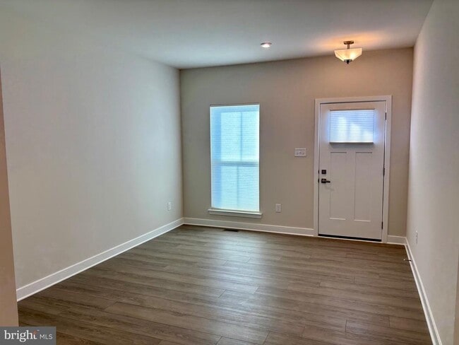 Foto del edificio - 88 Rosemary Wy