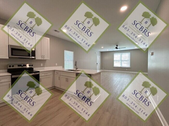 Building Photo - Modern 6-bedroom, 5-bath homes Just 8 Bloc...