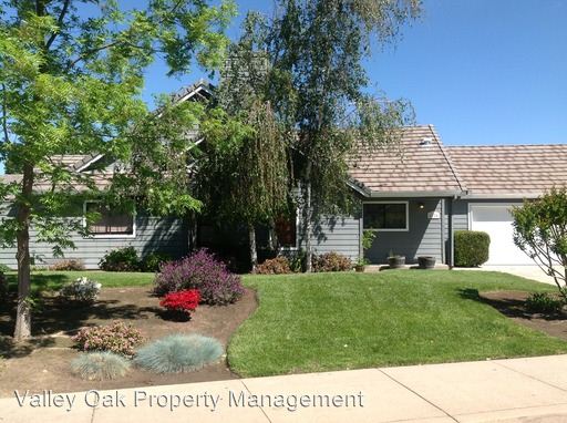 Primary Photo - 2325 Manor Oak Dr